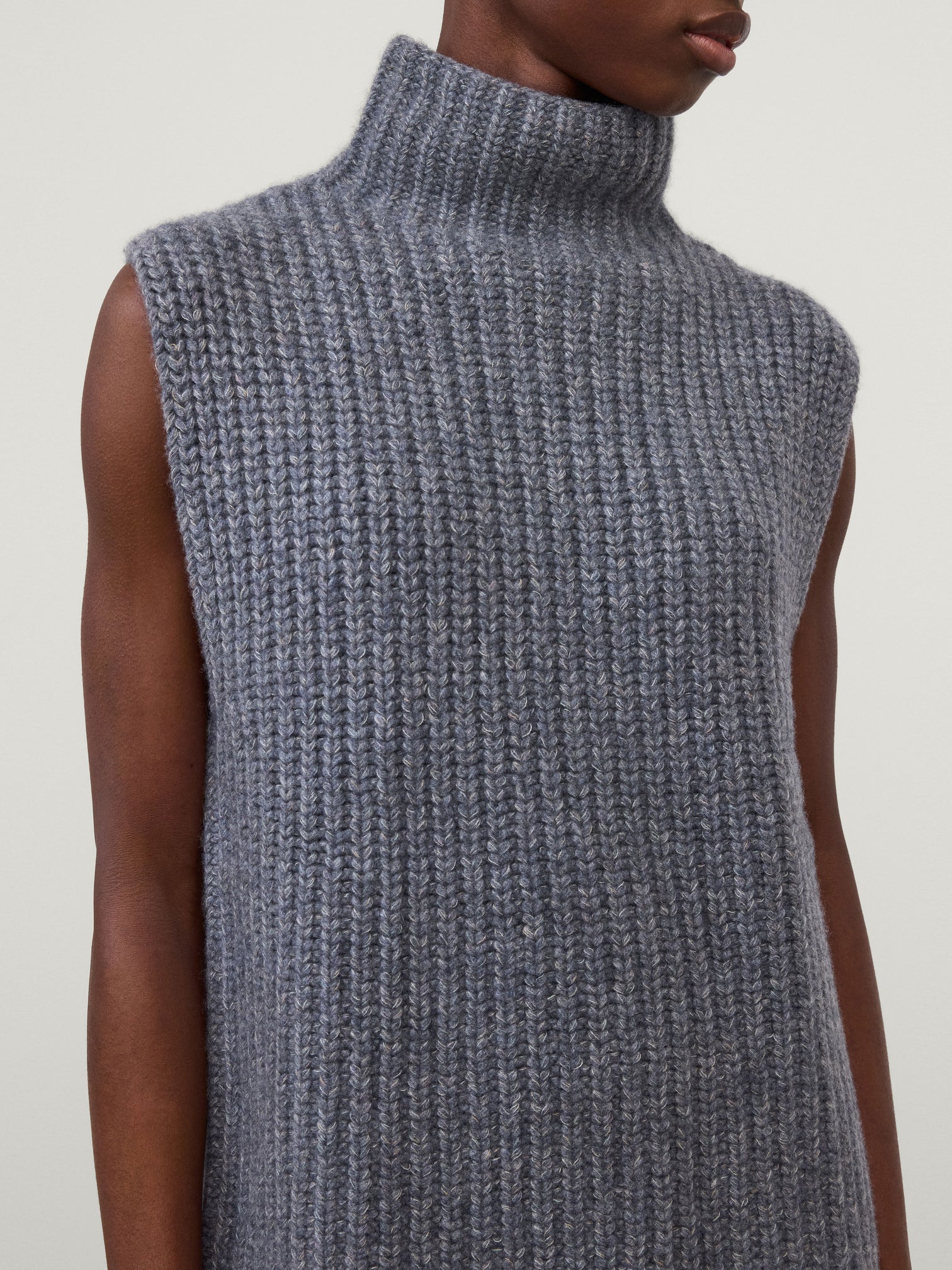 Joceylne Vest - Navy